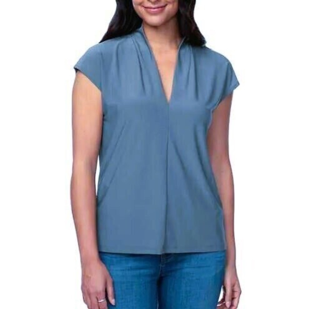 Buffalo Ladies' V-Neck Short Sleeve Blouse